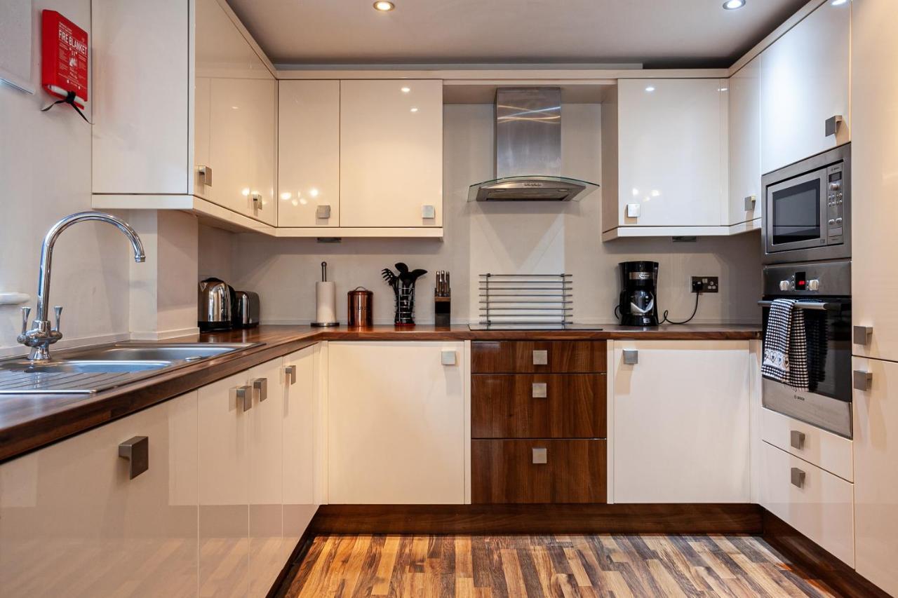 Dreamhouse Apartments Manchester City West Exteriör bild